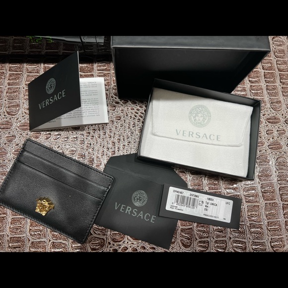 Versace La Medusa Leather Card Holder - Picture 2 of 5